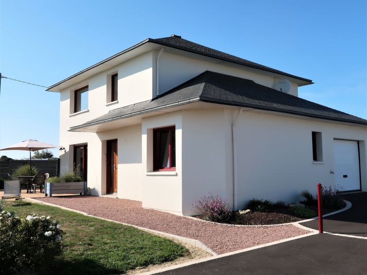 Search and Stay, undefined in undefined. Gallery position 0