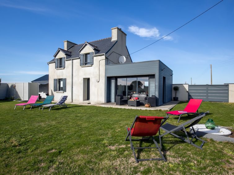Search and Stay destination Kerlouan, Bretagne - France from AU$ 218. Ty Mamm