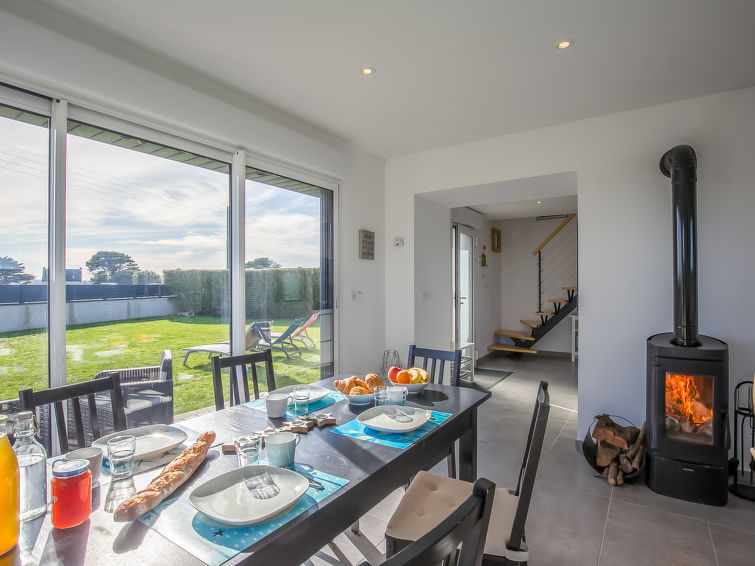 Search and Stay destination Kerlouan, Bretagne - France from AU$ 218. Ty Mamm