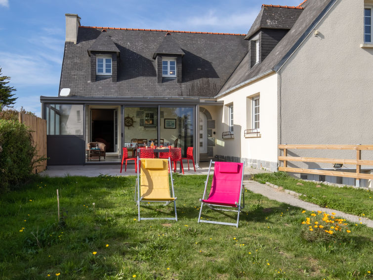 Search and Stay Destinations. Vacation Rentals in Kerlouan, Finistere - Brittany - France