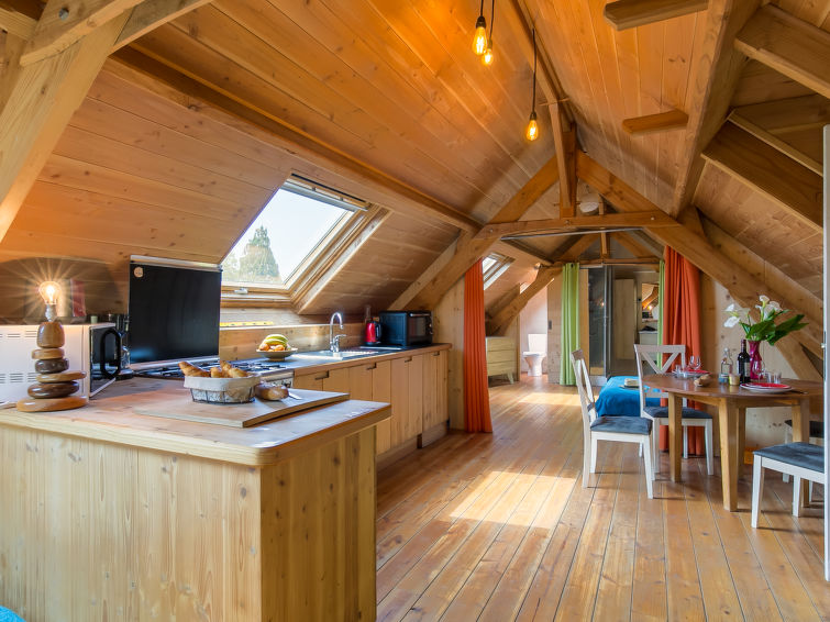 Search and Stay destination Guimaëc, Bretagne - France from AU$ 135. La Part des Anges