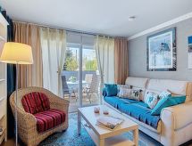Knusse vakantiewoning met omheinde tuin op 800 meter van zee in Locquirec - thumbnail 2