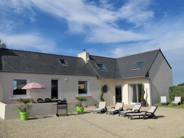 Op 400 m van zee: Vrijstaand vakantiehuis Brise Marine in Cléder in Cléder