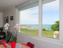Knusse vrijstaande woning op 100 meter van het strand in Cléder - thumbnail 2