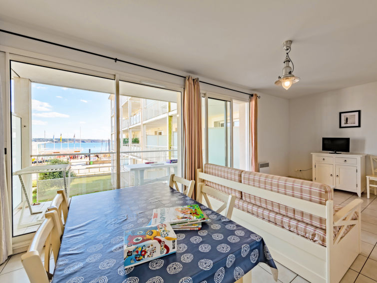 Sauna en luxe appartement aan zee in Plougonvelin in Plougonvelin
