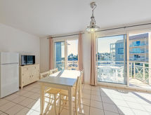 Appartement aan zee met verwarmd zwembad in Plougonvelin - thumbnail 3