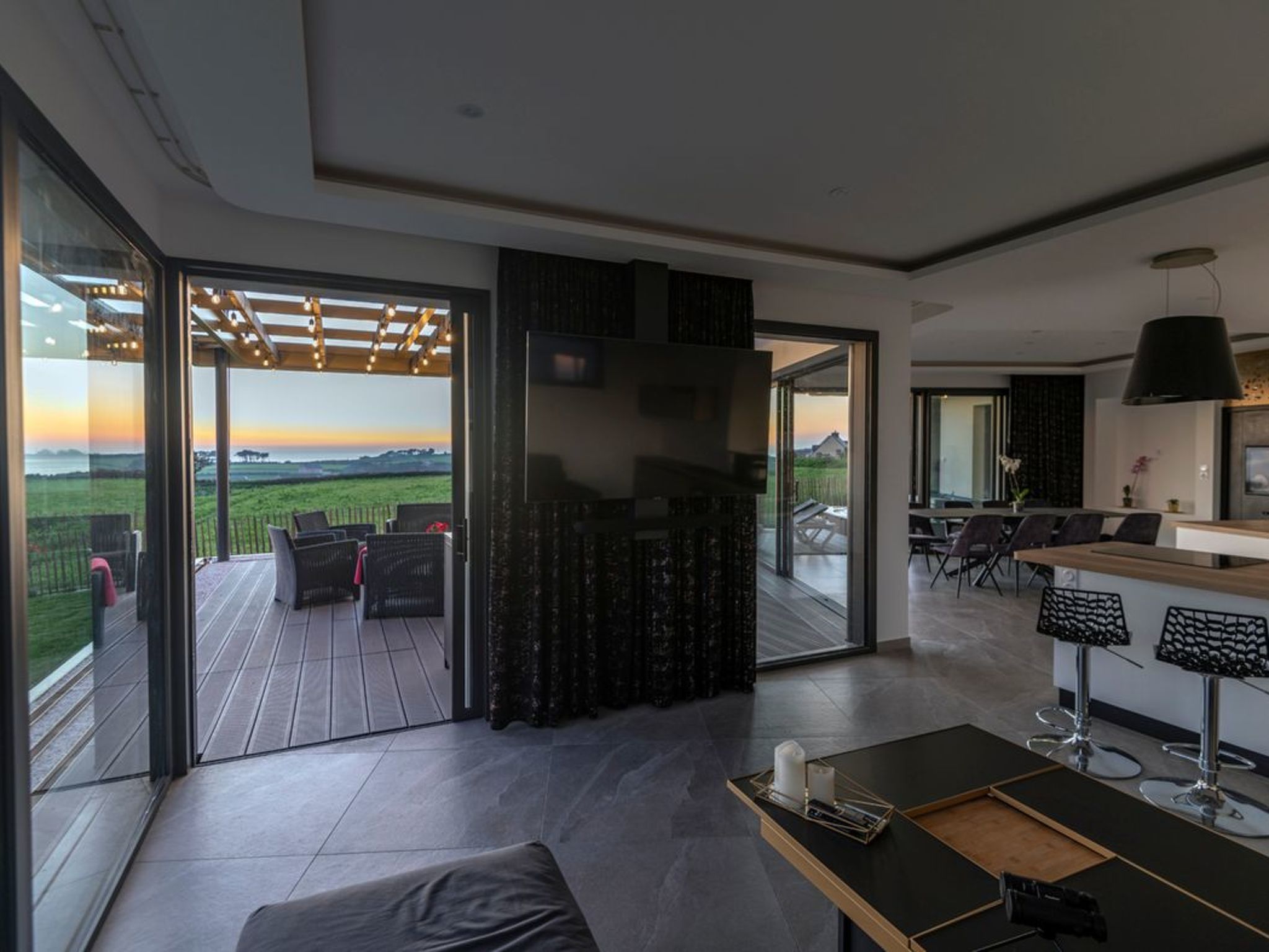 Villa mit Meerblick und privatem Spa - les gîtes de Fabie-Binnen