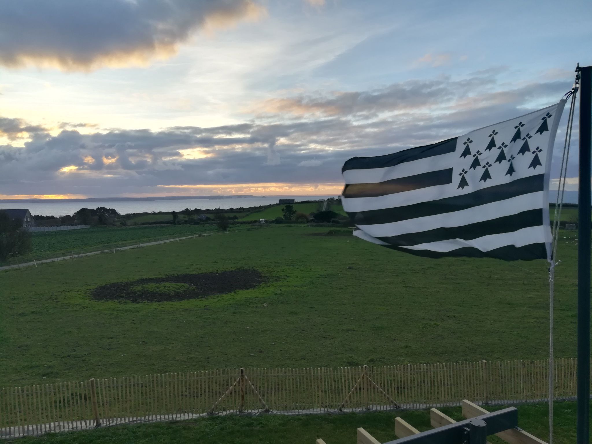 Villa mit Meerblick und privatem Spa - les gîtes de Fabie-Binnen
