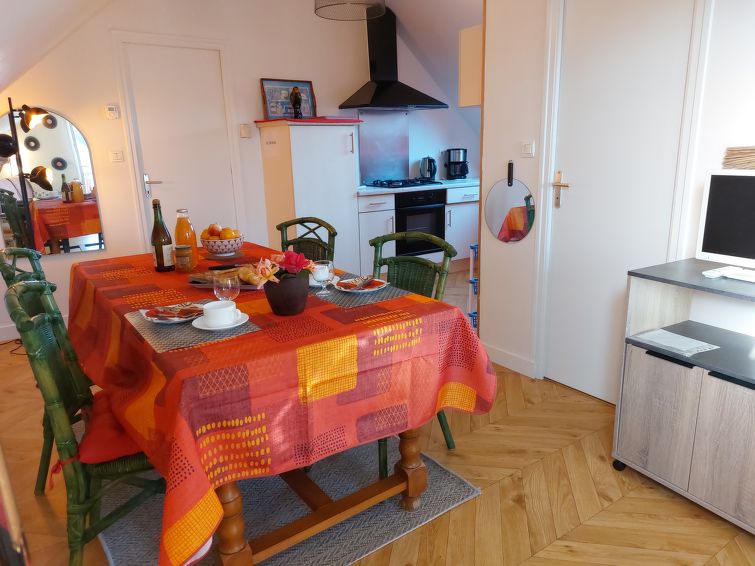 Search and Stay destination Plougonvelin, Bretagne - France from AU$ 128. Chez Cathy