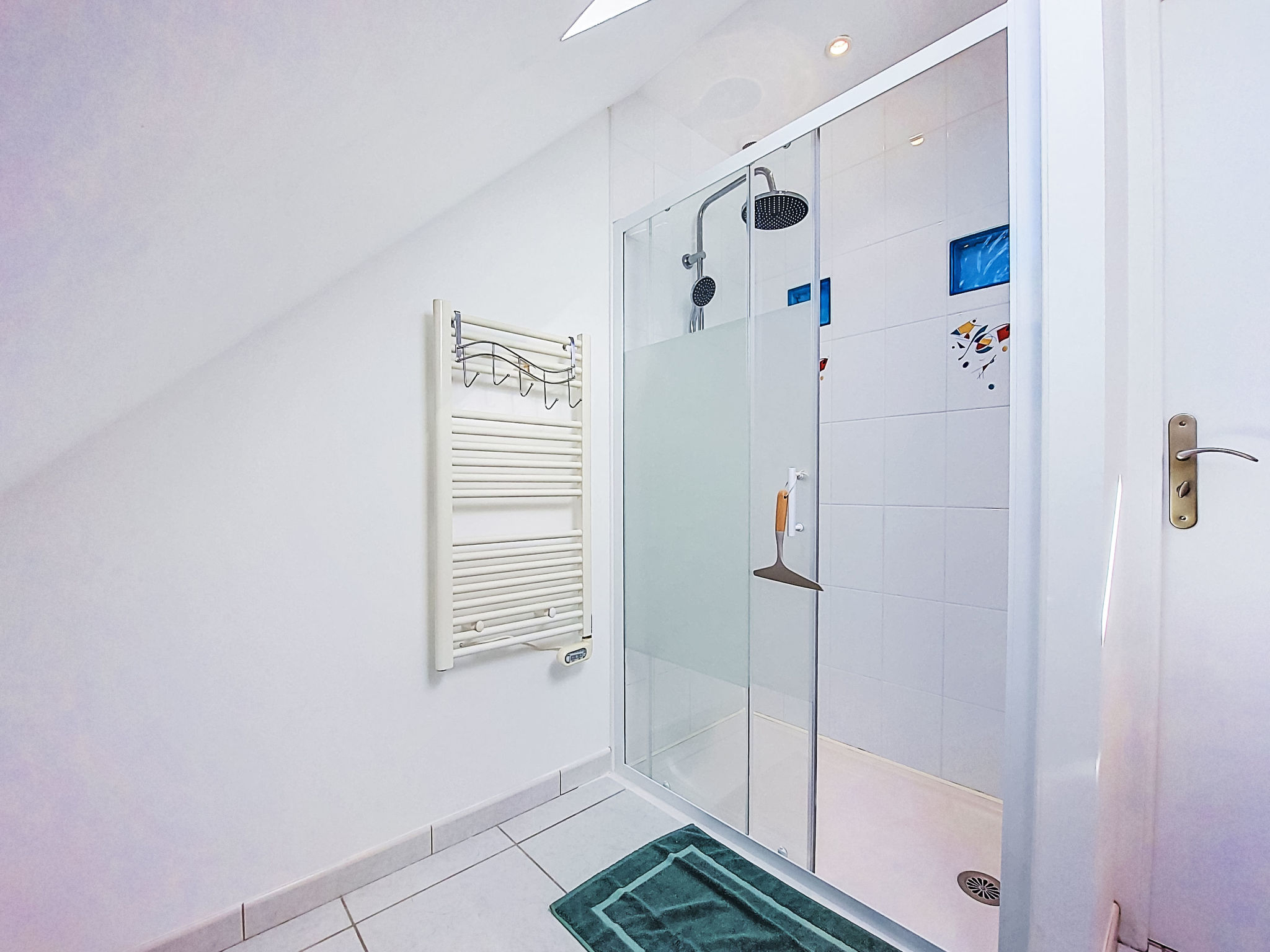 Maison Capucine – Salle de bains, photo 19 sur 28