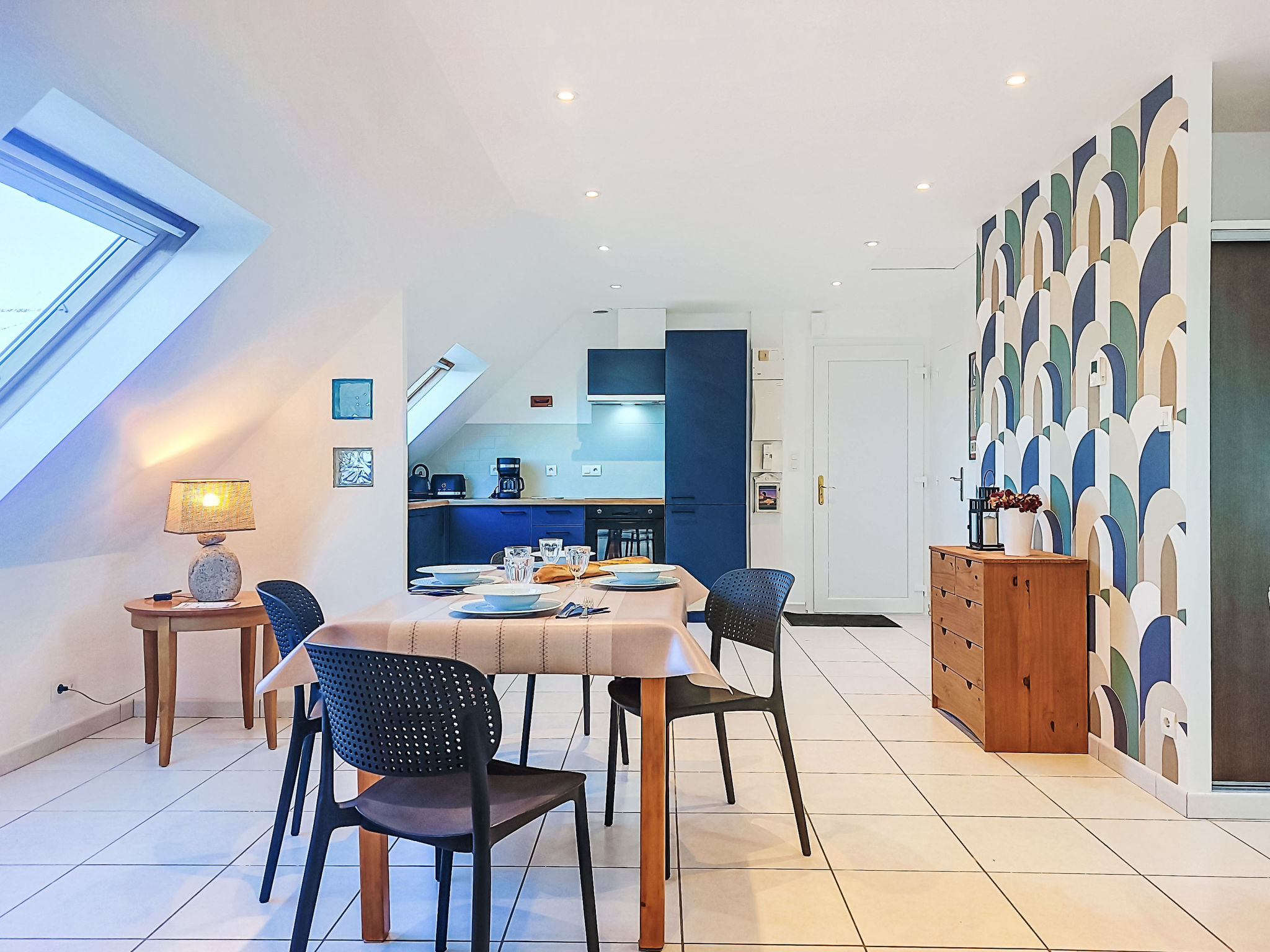 Maison Capucine – Cuisine et coin repas, photo 3 sur 28