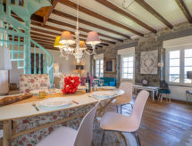 Maison Mon Amour
