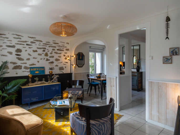 Search and Stay destination Landunvez, Bretagne - France from AU$ 292. Le Penty de la Plage