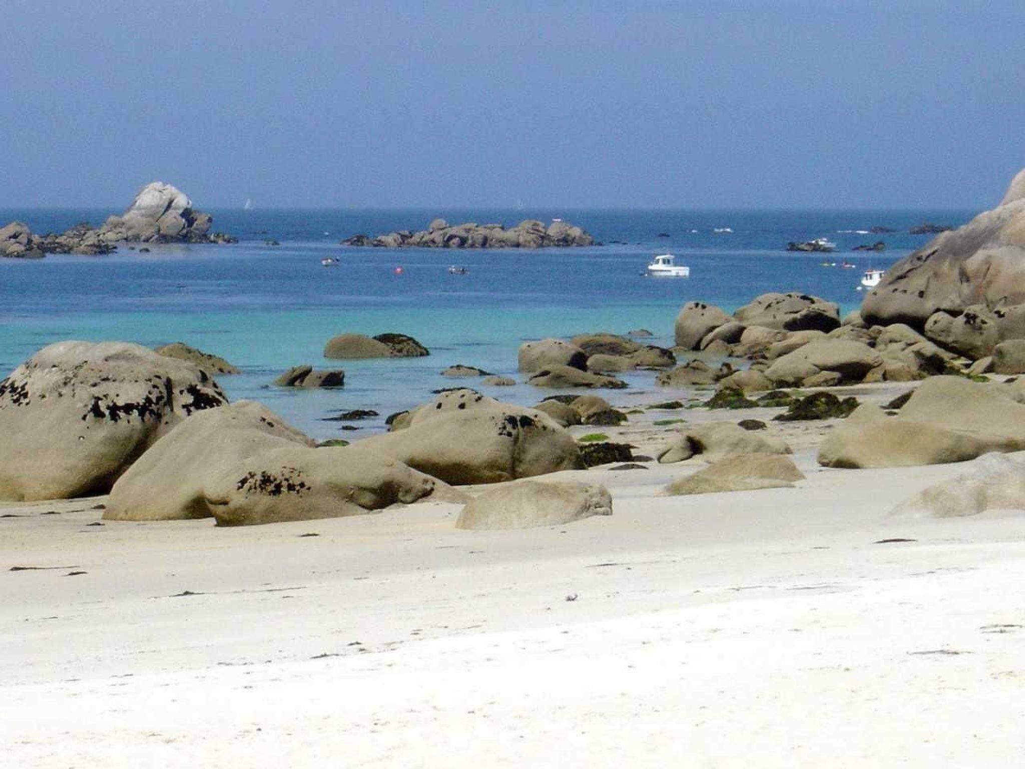 Küstennahes, bretonisches Ferienhaus mit Kamin-Binnen