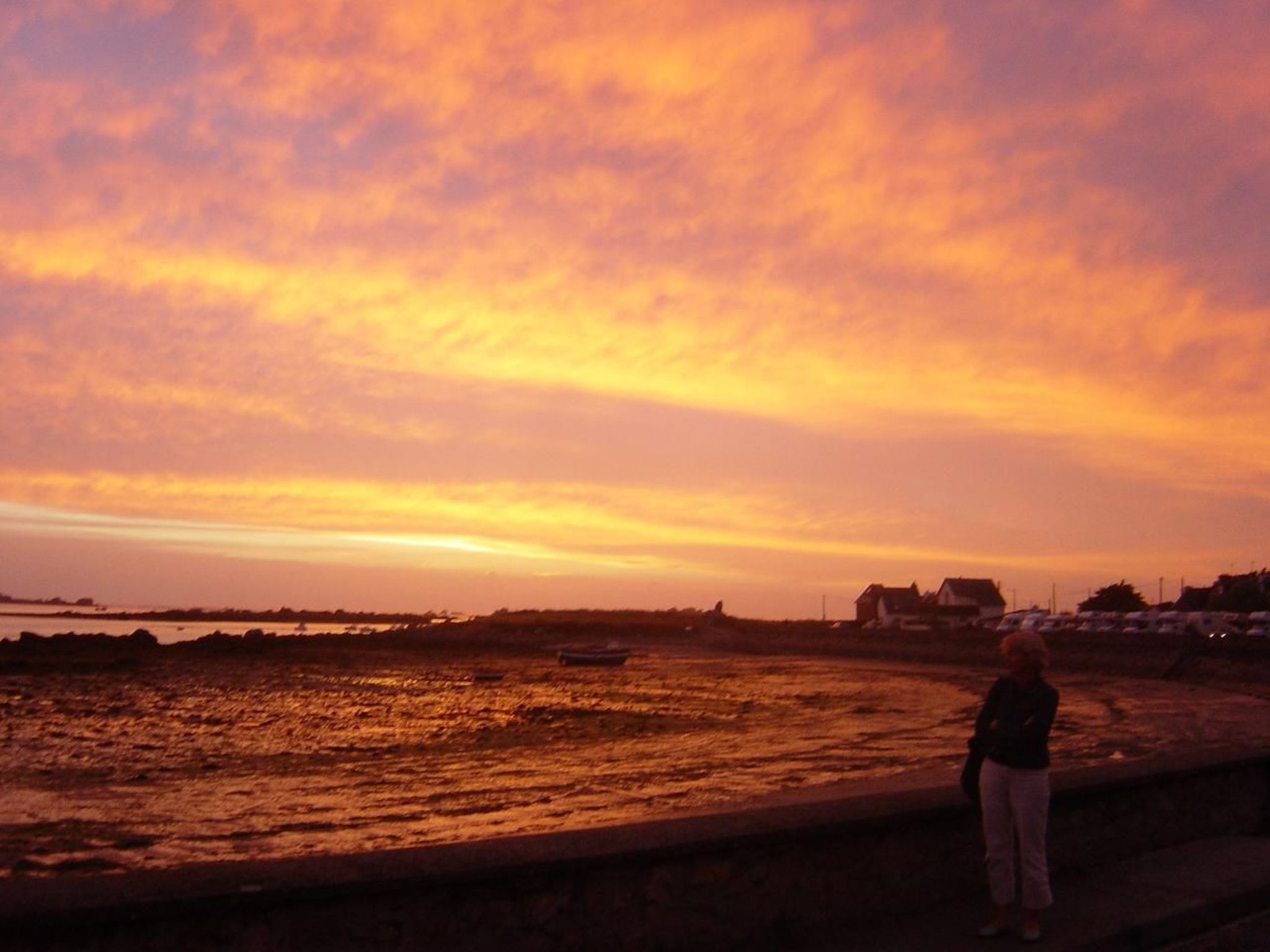 Küstennahes, bretonisches Ferienhaus mit Kamin-Binnen