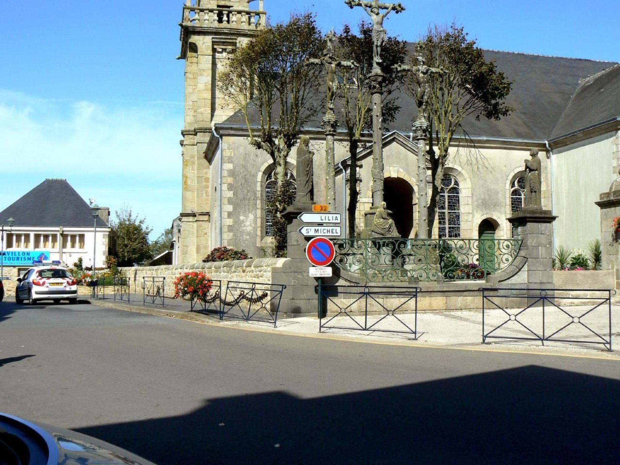 Küstennahes, bretonisches Ferienhaus mit Kamin-Binnen
