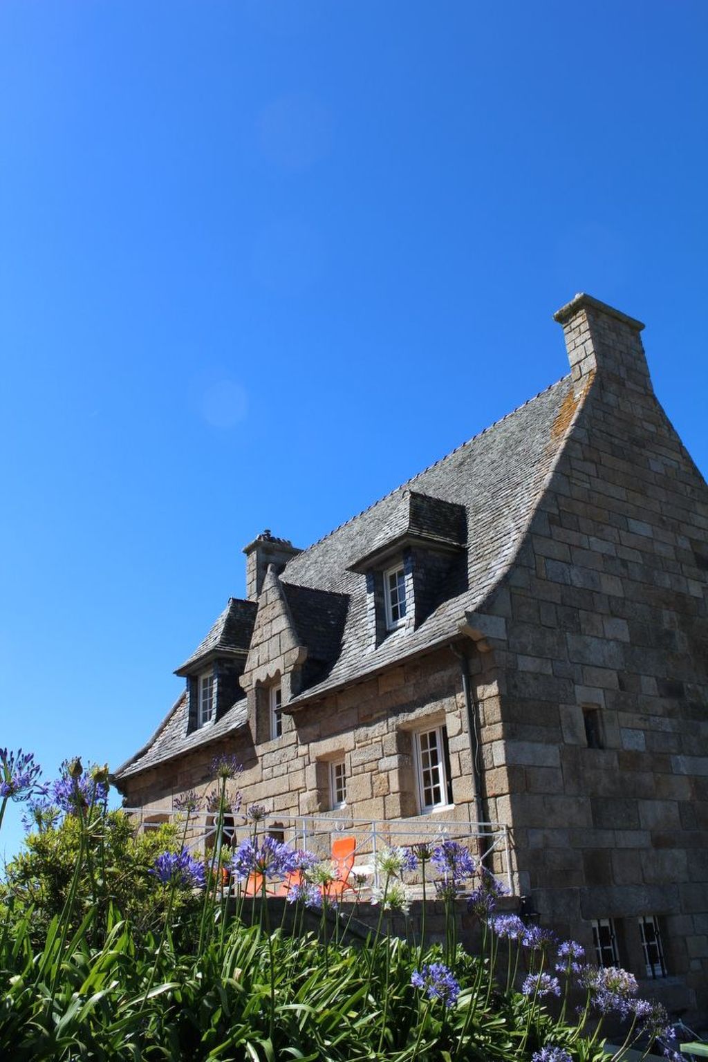 Men Toul Lilia-Binnen