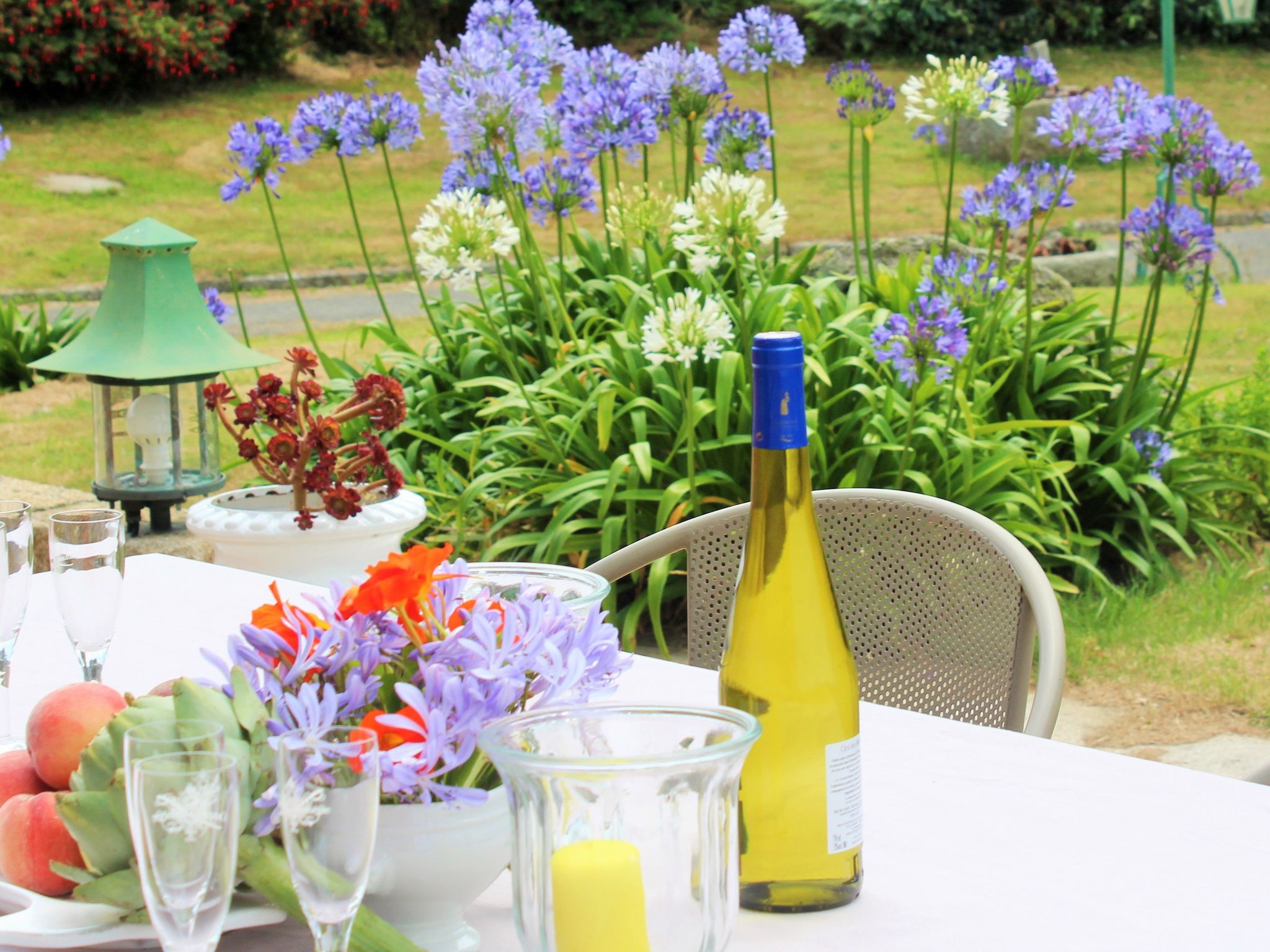 Men Toul Lilia-Binnen