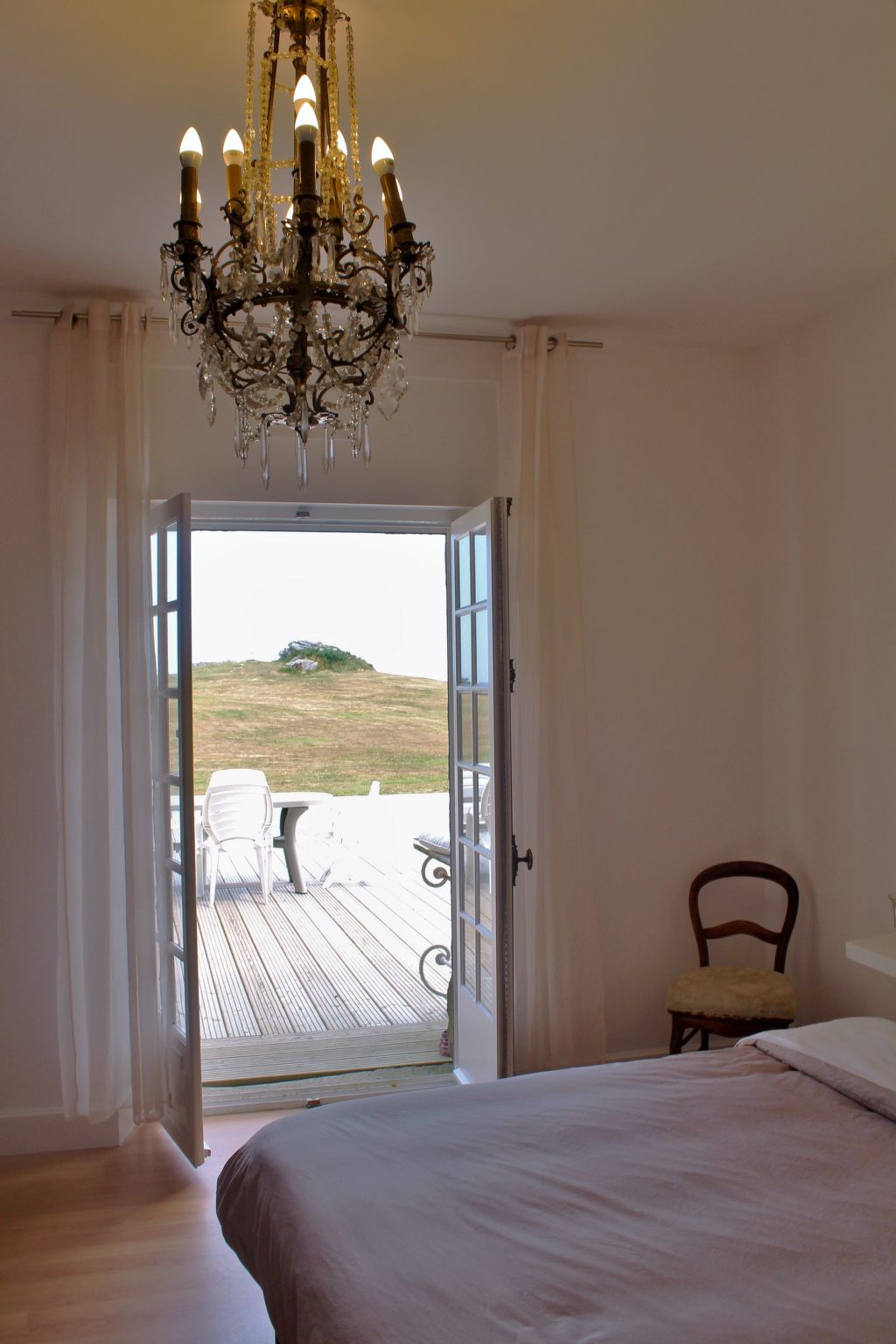 Men Toul Lilia-Binnen