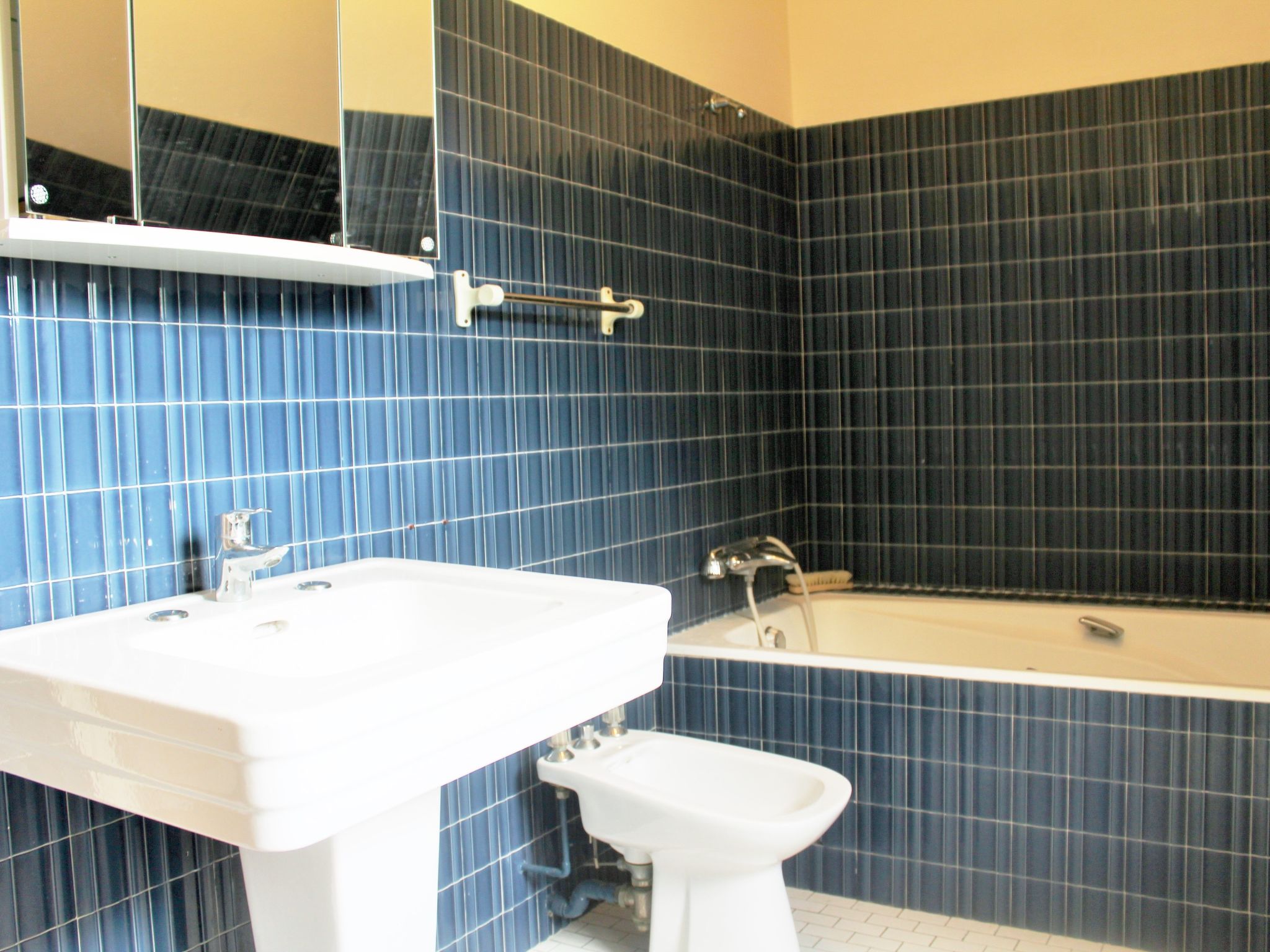 Men Toul Lilia-Binnen