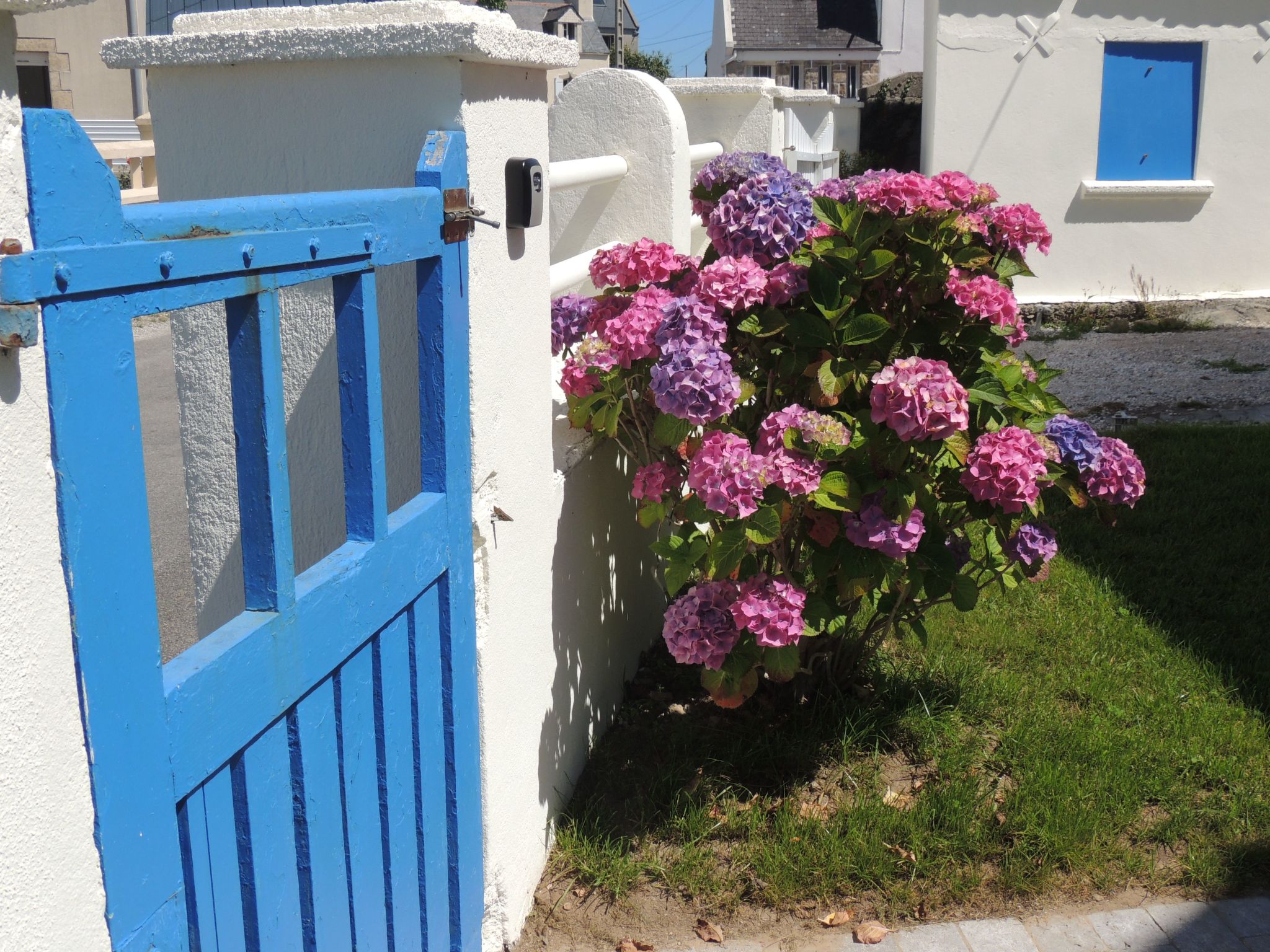 Charmantes Haus mit Garten, 200m vom Strand entfernt-Buiten