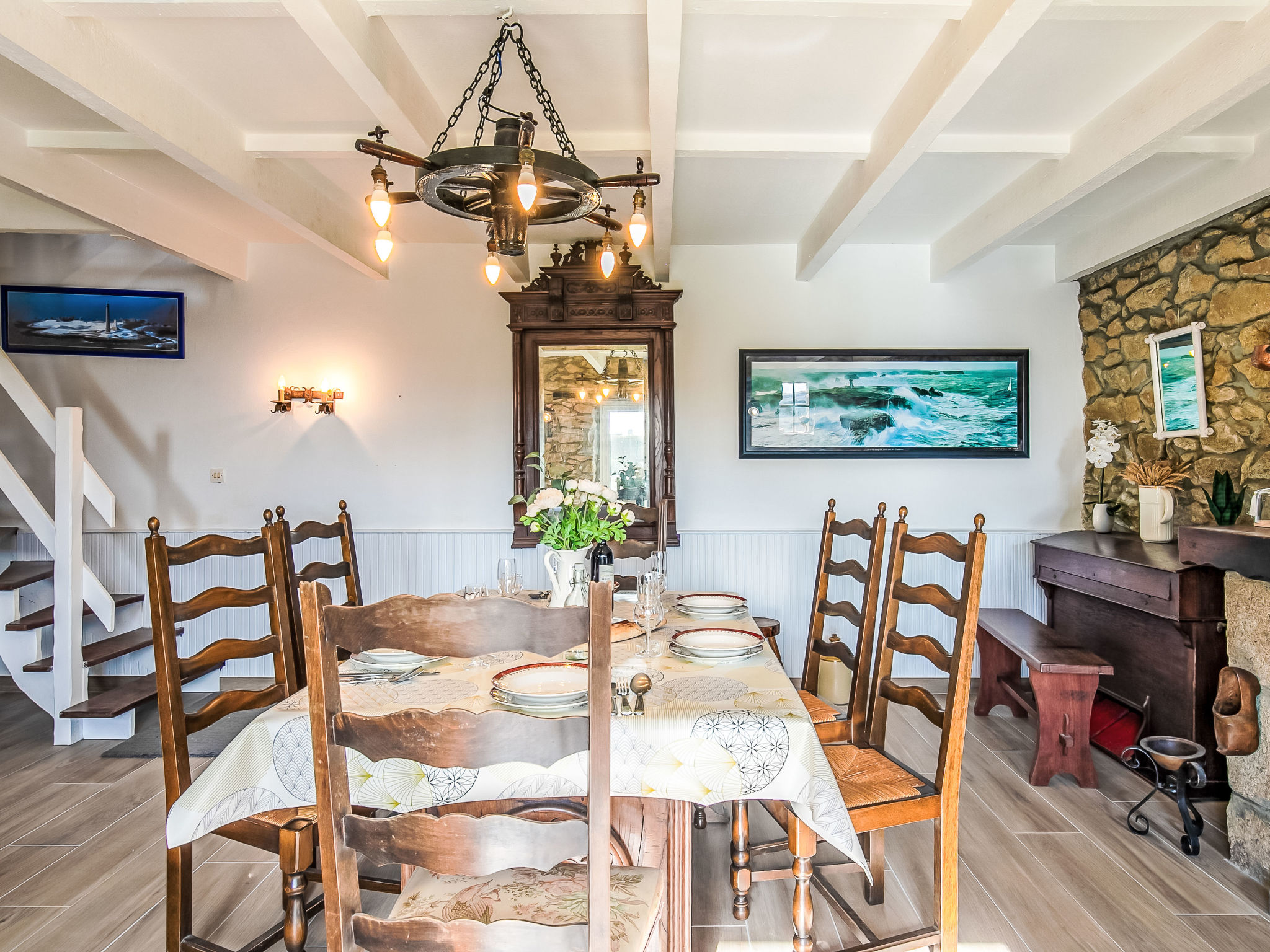 Kitchen / Dining Room