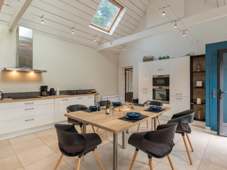 Search and Stay destination Plounéour-Brignogan-plages, Bretagne - France from AU$ 202. Le Petit Bonheur