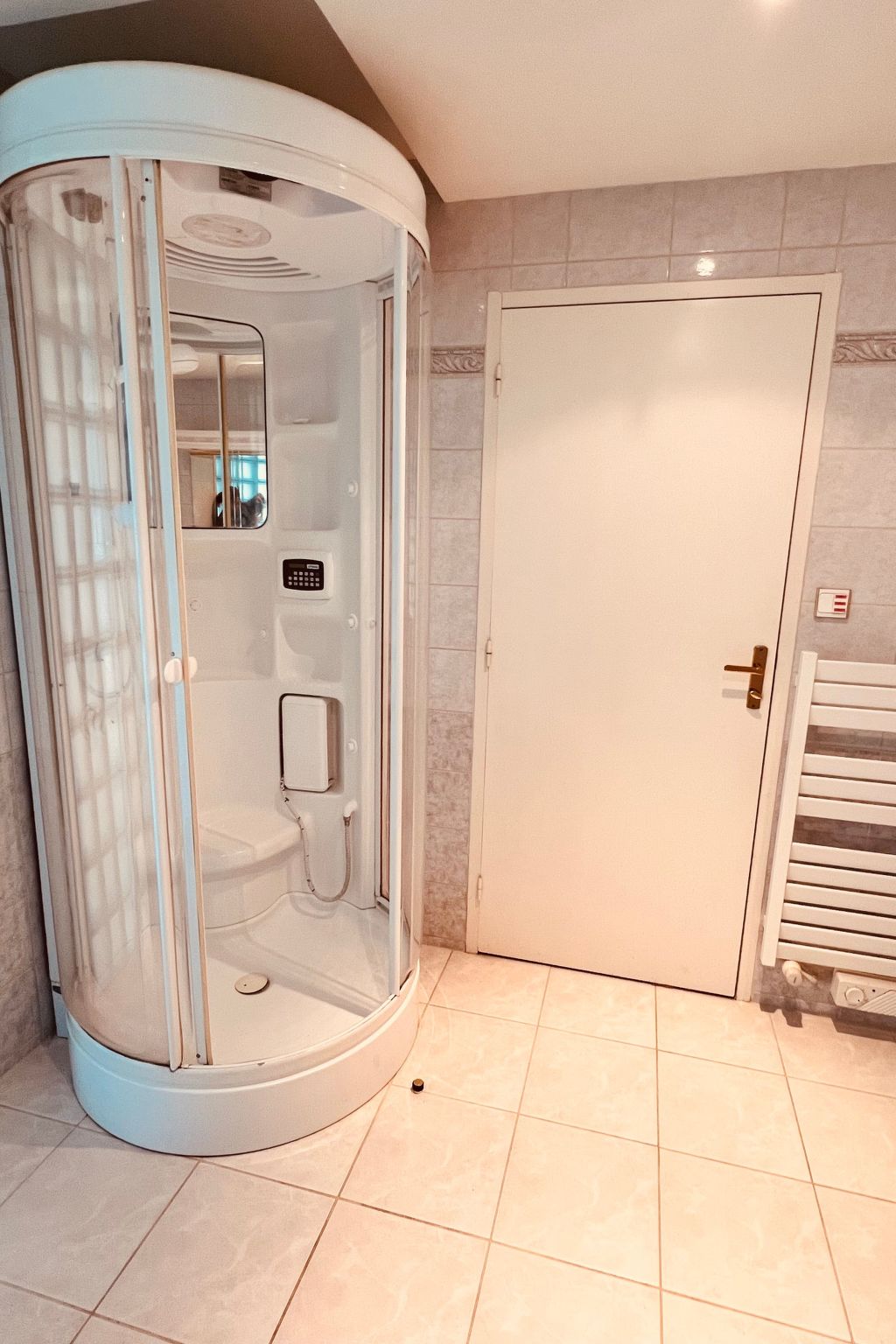 VILLA TRO NAOD-Binnen