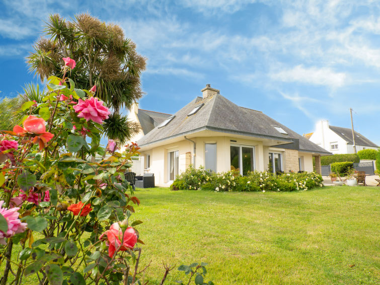 Search and Stay Destinations. Holidays Rentals in Sibiril, Finistere - Brittany - France