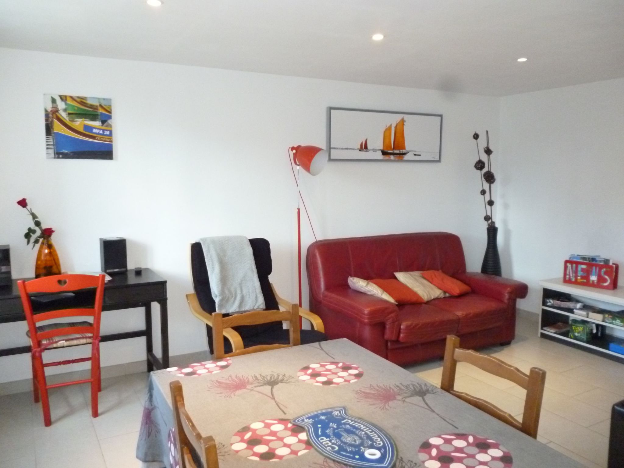 "Ty Saoson" mit Blick auf das Wasser