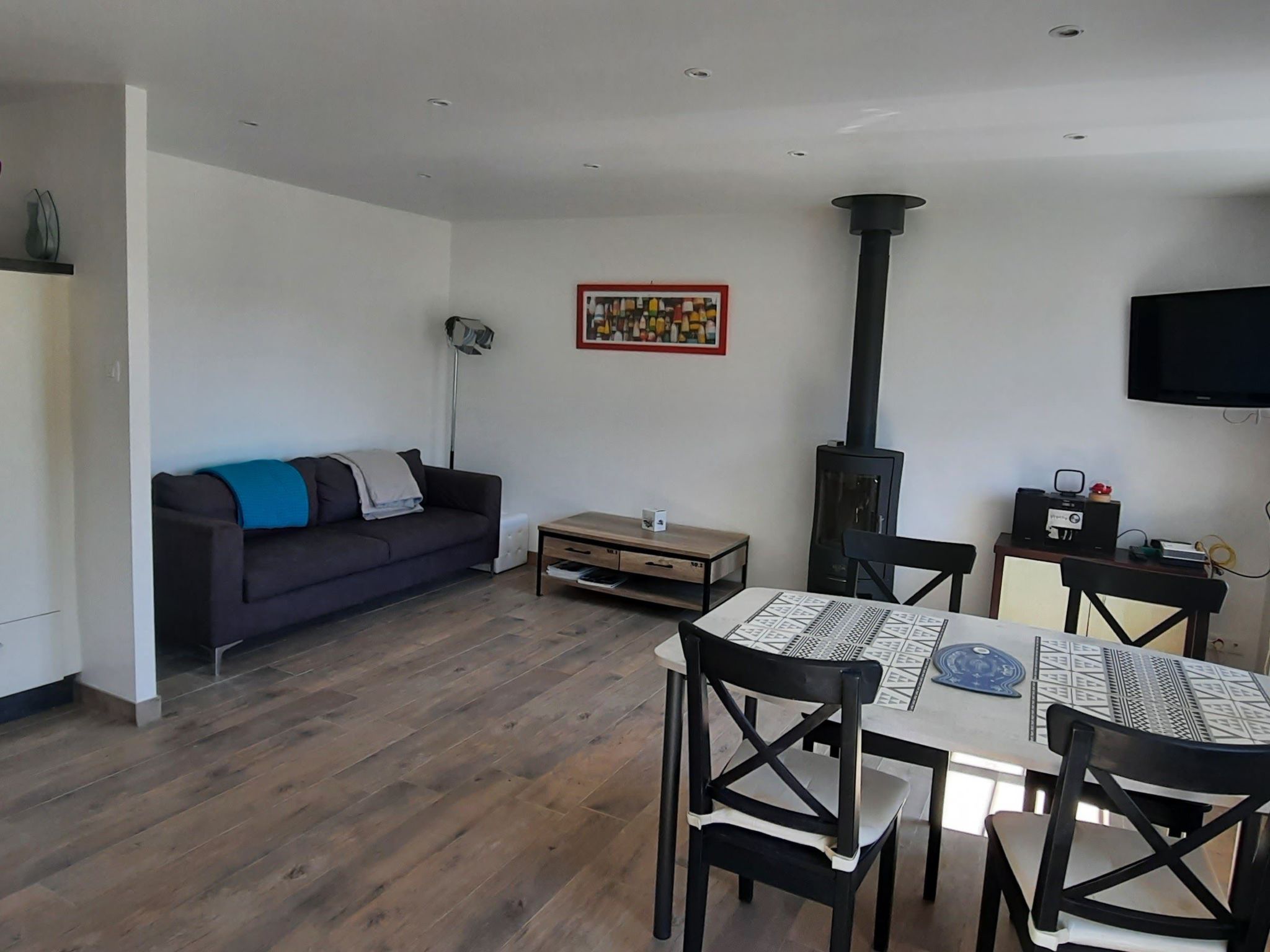 Die Ruhe des Landes am Meer in einer Region mit Gemüseanbau