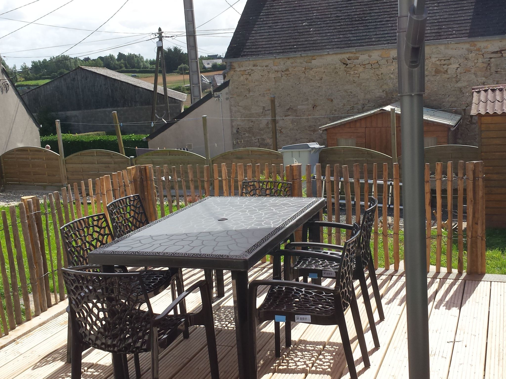 Die Ruhe des Landes am Meer in einer Region mit Gemüseanbau-Image-tags.info