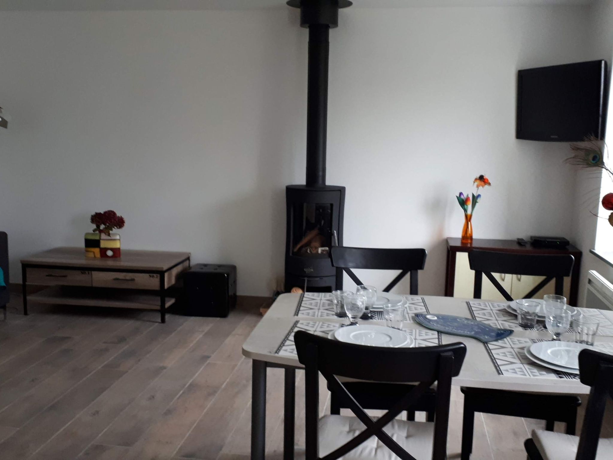 Die Ruhe des Landes am Meer in einer Region mit Gemüseanbau-Image-tags.info