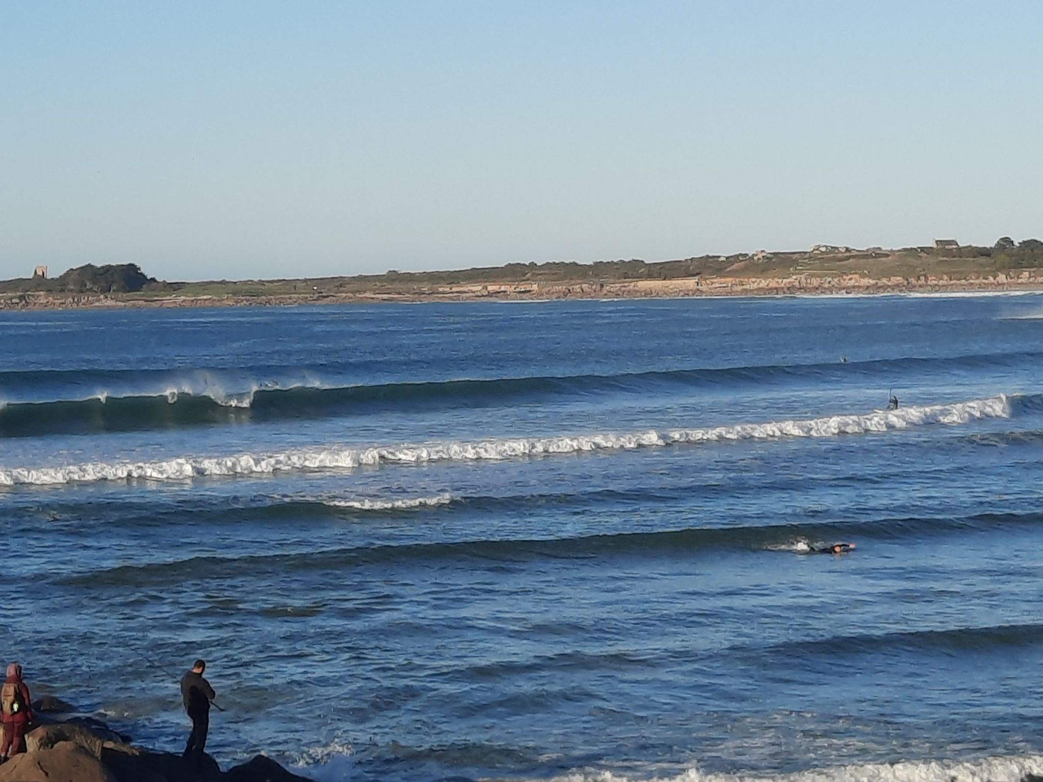 Die Ruhe des Landes am Meer in einer Region mit Gemüseanbau-Image-tags.info