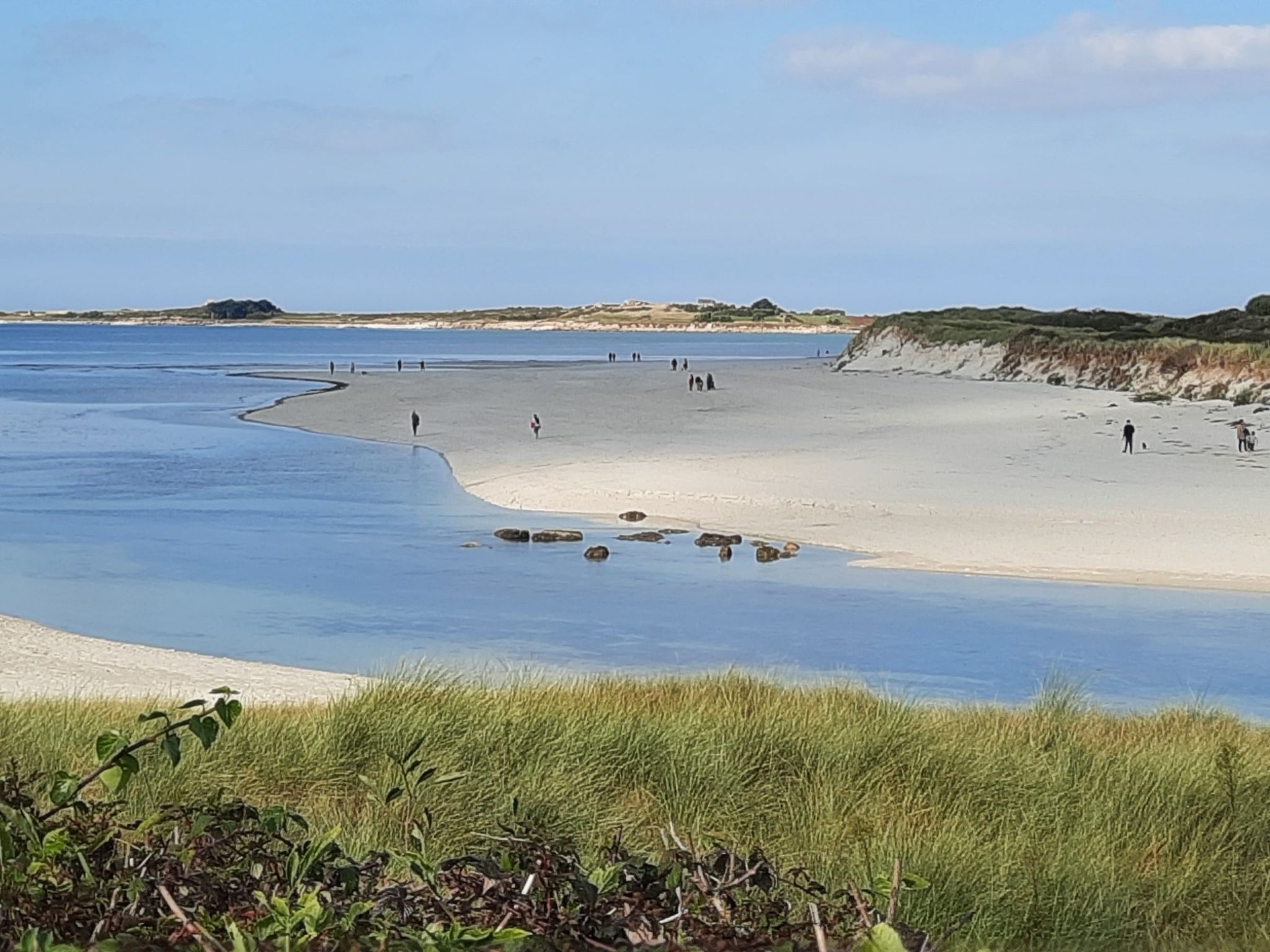 Die Ruhe des Landes am Meer in einer Region mit Gemüseanbau-Image-tags.info