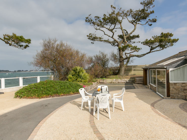 Vakantiehuis aan zee in Santec met panoramisch zeezicht in Santec