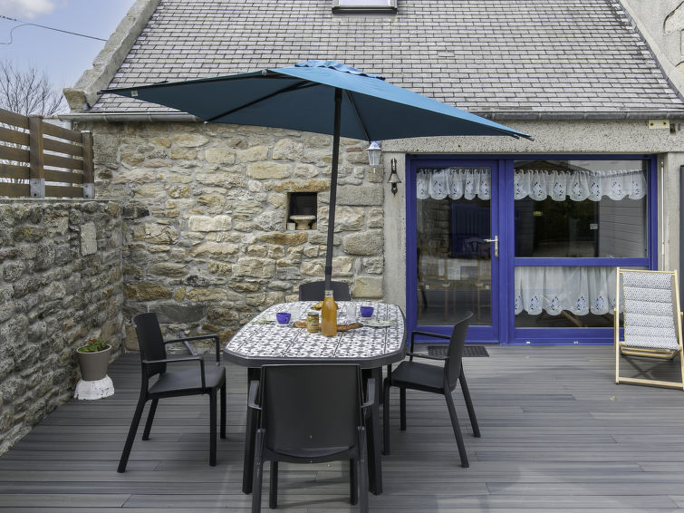 Search and Stay destination Santec, Bretagne - France from AU$ 105. Ty Kerveal (TEC210)