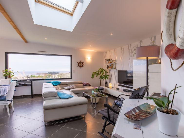 Search and Stay destination Plouarzel, Bretagne - France from AU$ 271. Maison de Plain Pied - Vue Mer (TRP106)