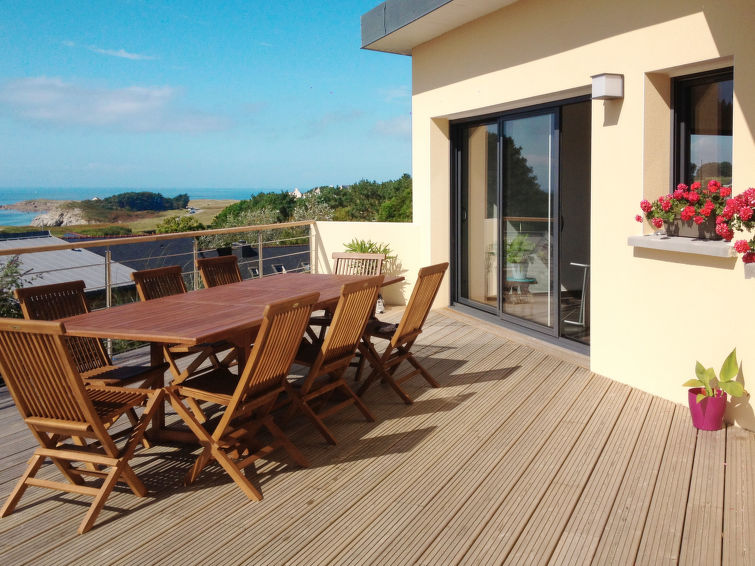 Search and Stay destination Plouarzel, Bretagne - France from AU$ 275. Maison de Plain Pied - Vue Mer