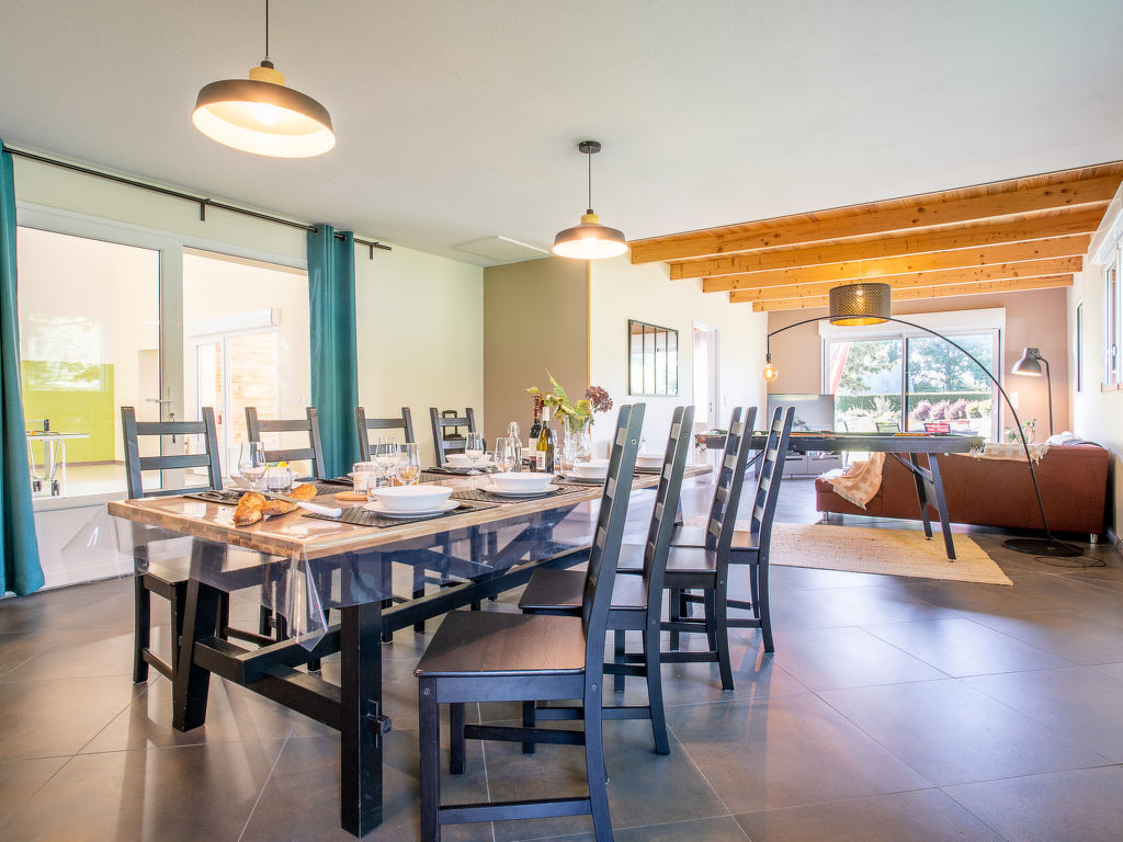 Villa Heol — Kitchen / Dining Room