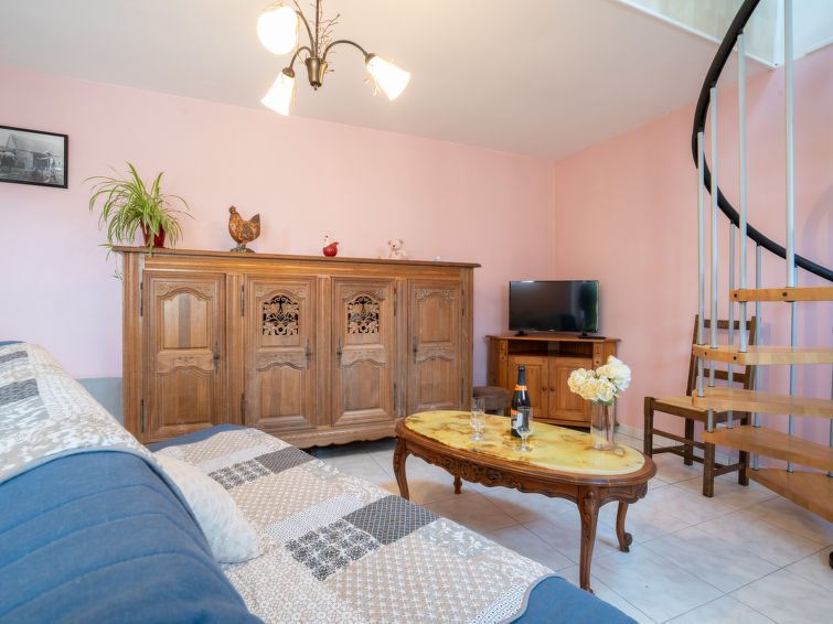 Search and Stay destination Ploumilliau, Bretagne - France from AU$ 98. Les Azalées