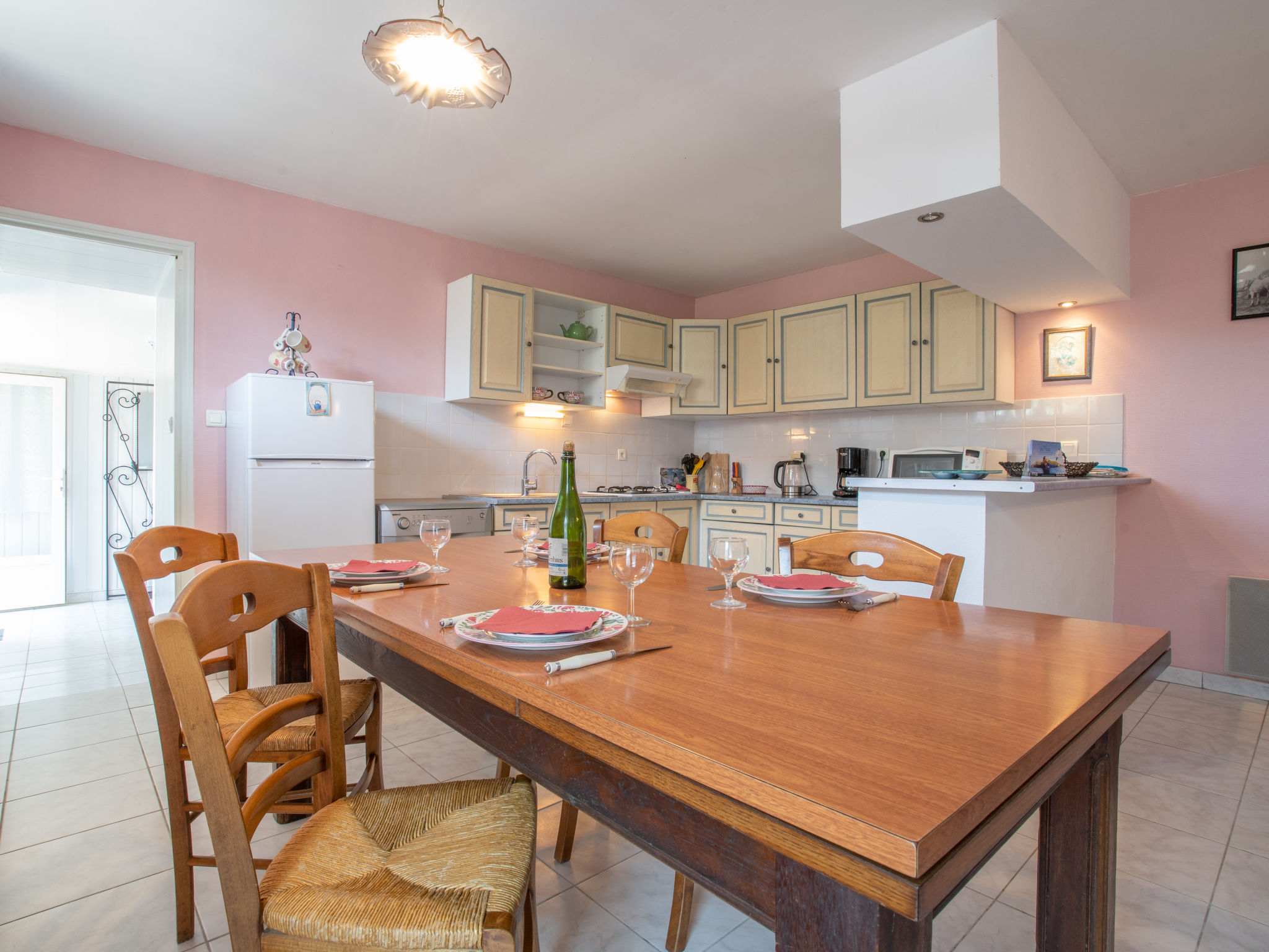 Kitchen / Dining Room