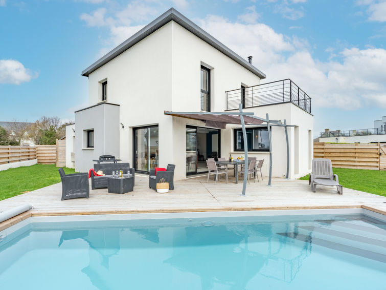 Search and Stay destination Treffiagat, Bretagne - France from AU$ 457. Lagon bleu