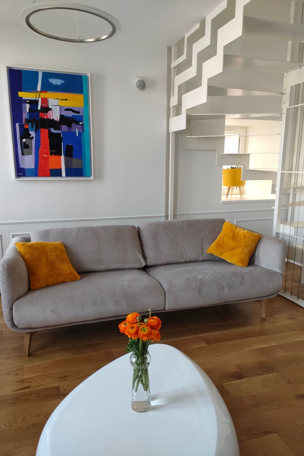 "La Maison du Quai" (Das Haus am Kai)-Binnen