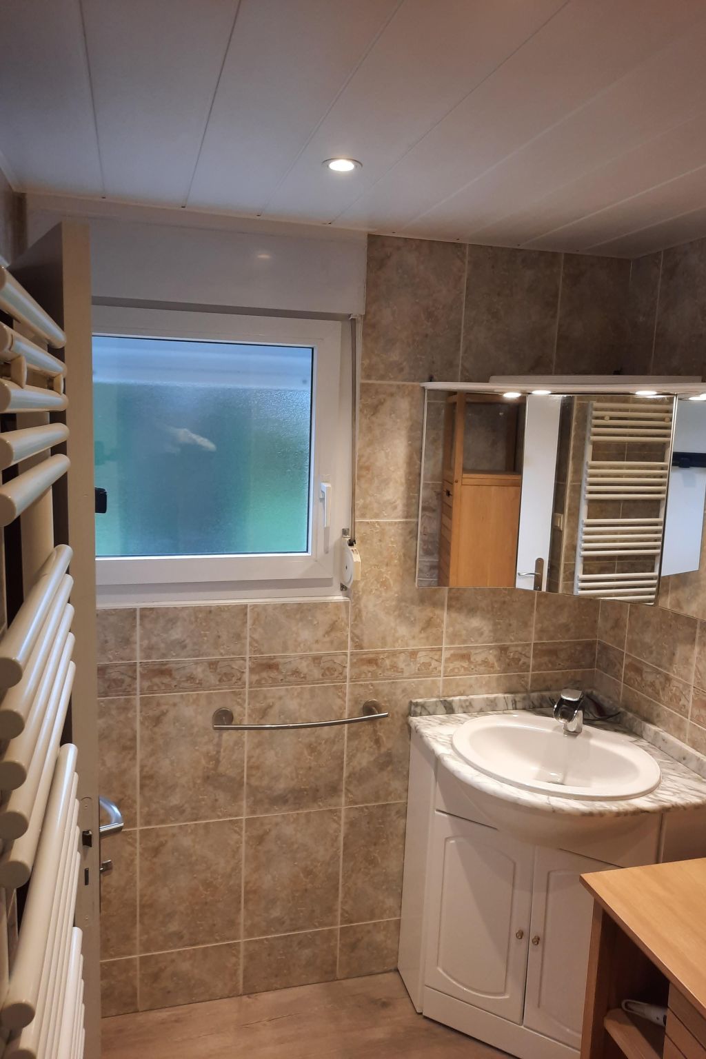 "kleines Loft im Erdgeschoss in der Nähe von Bénodet-Inside