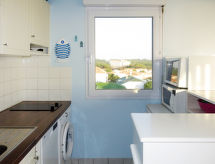 Appartement aan zee met zwembad en uitzicht op de golfbaan in Saint Jean de Monts - thumbnail 5