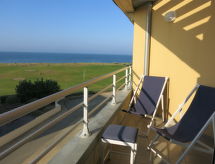 Appartement aan zee met zwembad en uitzicht op de golfbaan in Saint Jean de Monts - thumbnail 2