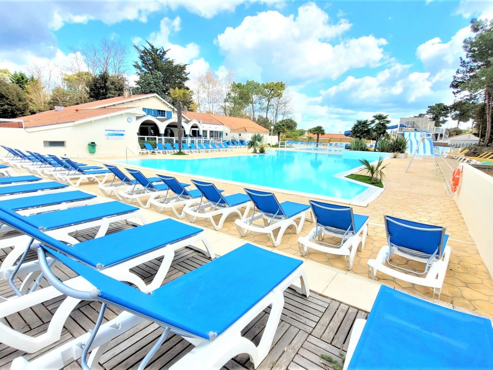 Mobilheime 3 Zimmer-Draußen