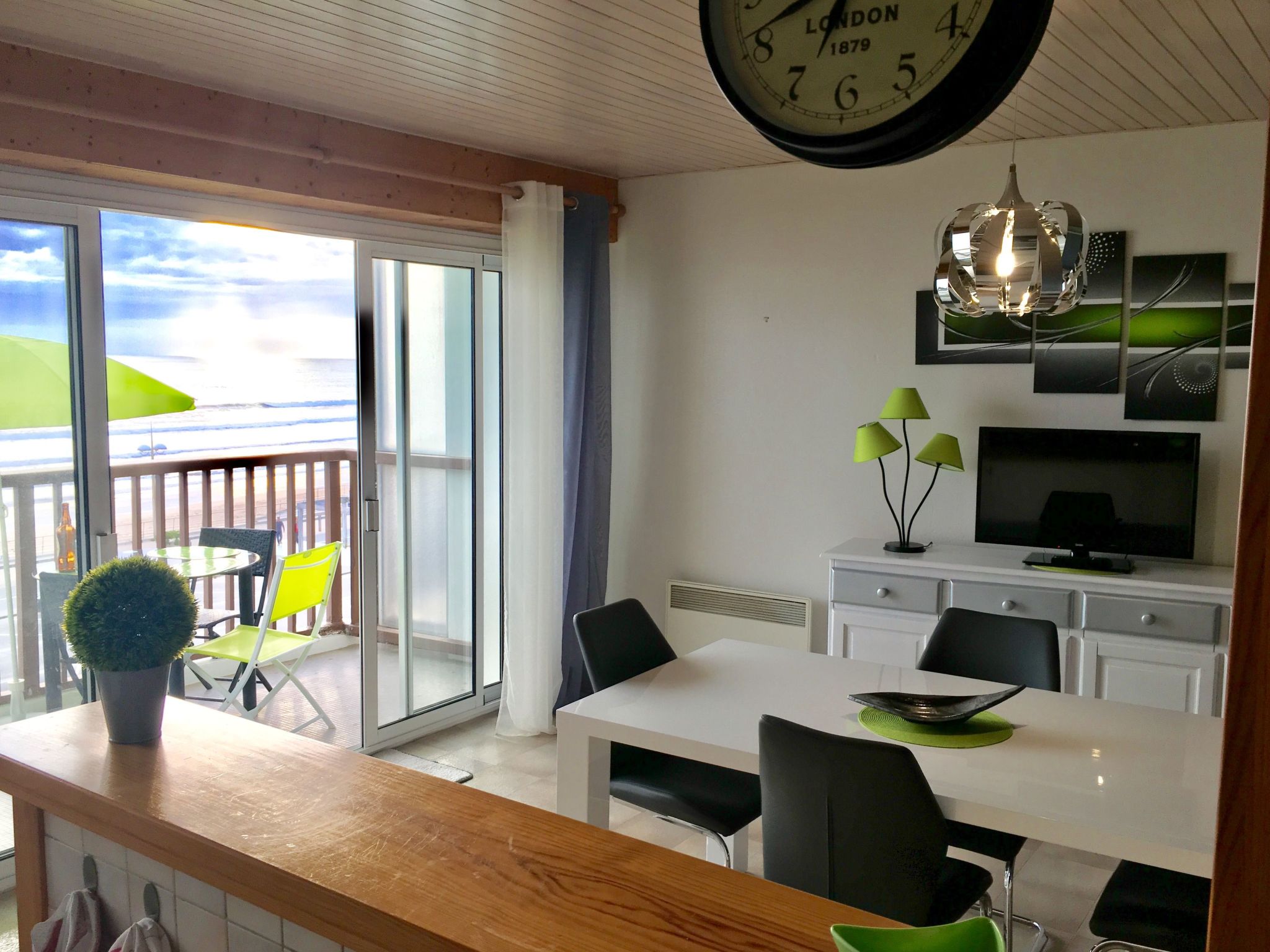 APPARTEMENT GRAND BALCON FACE MER WIFI GRATUIT-Binnen