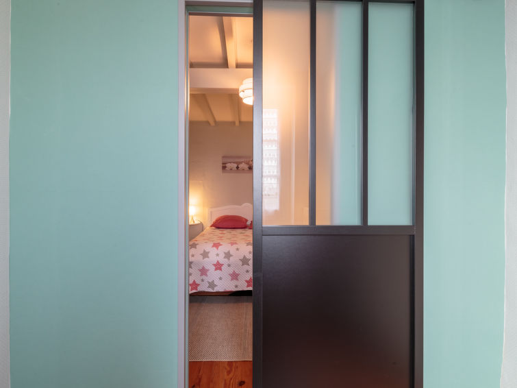 Search and Stay, undefined in undefined. Gallery position 4
